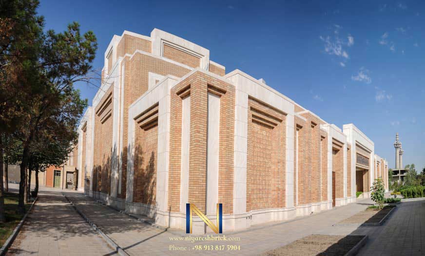 ترکیب آجر نما و سنگ در نمای ساختمان