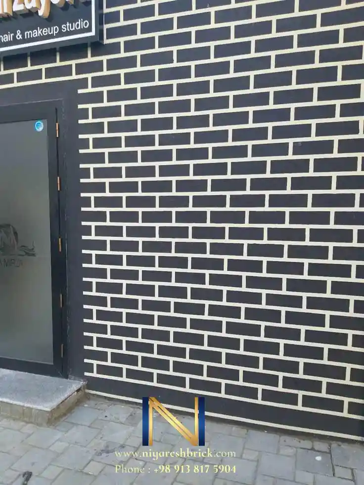 آجر پلاک در نما