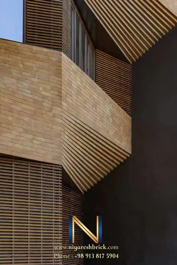 نمای ساده با آجر شاموتی 